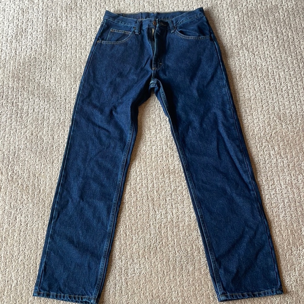 Men's wrangler dark denim jeans size 31 x 32